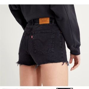Levi’s Ribcage Shorts in Black Lake